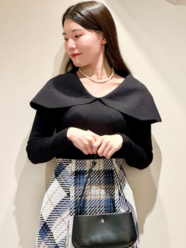 big collar knit pullover