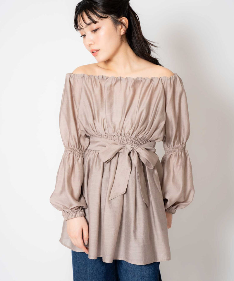 volume blouse