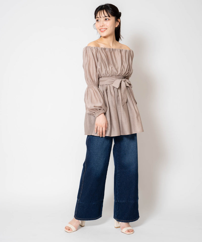 volume blouse