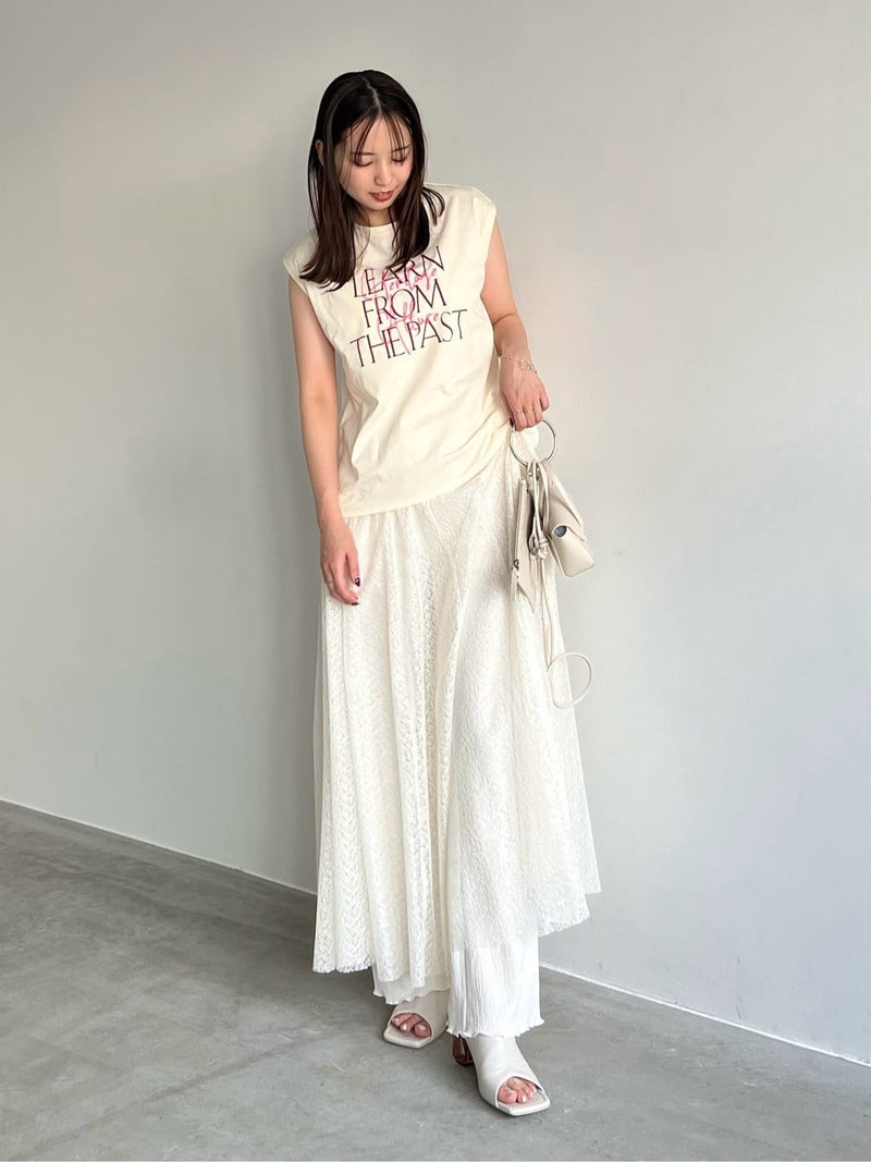 layered sleeveless lace dress