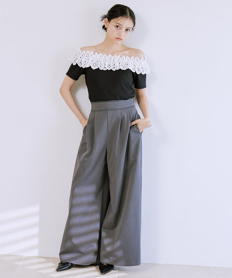 cotton lace off-the-shoulder top