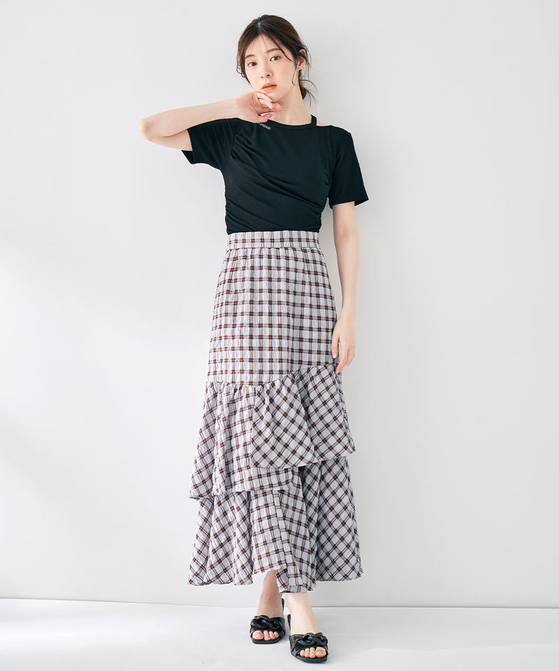 check asymmetrical skirt