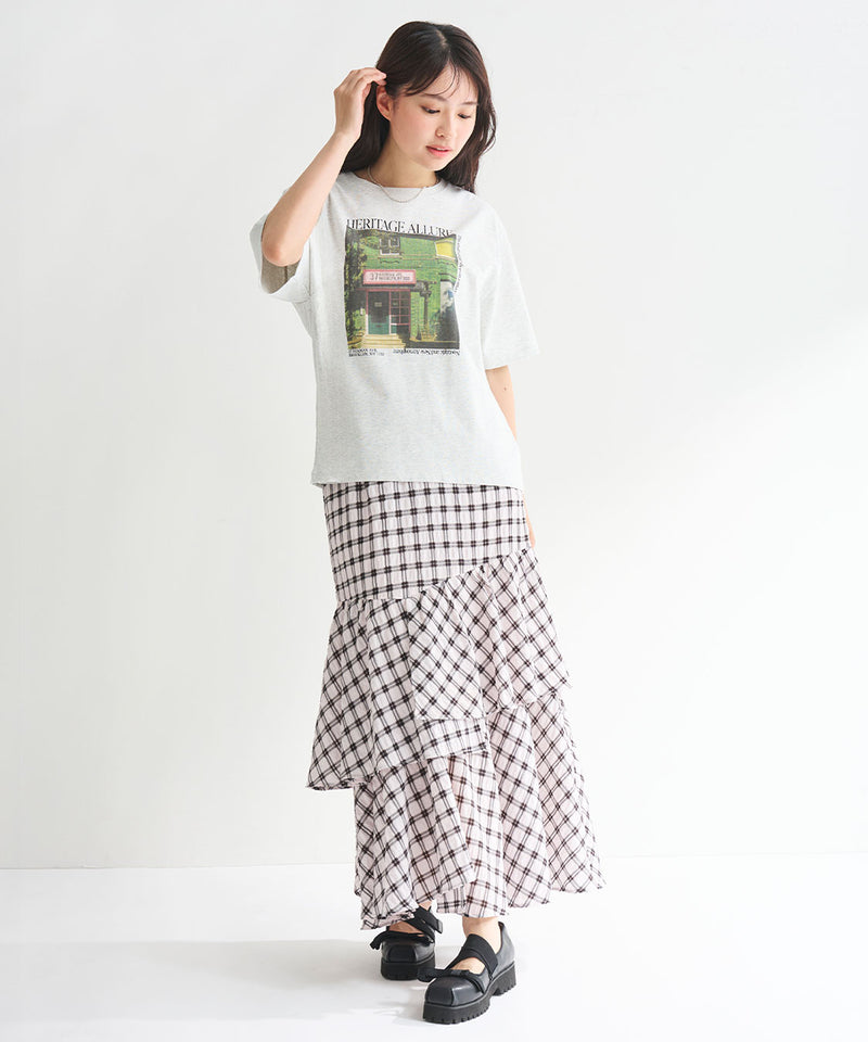 check asymmetrical skirt
