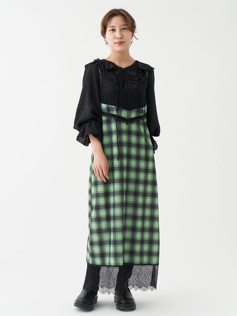 ruffled collar blouse