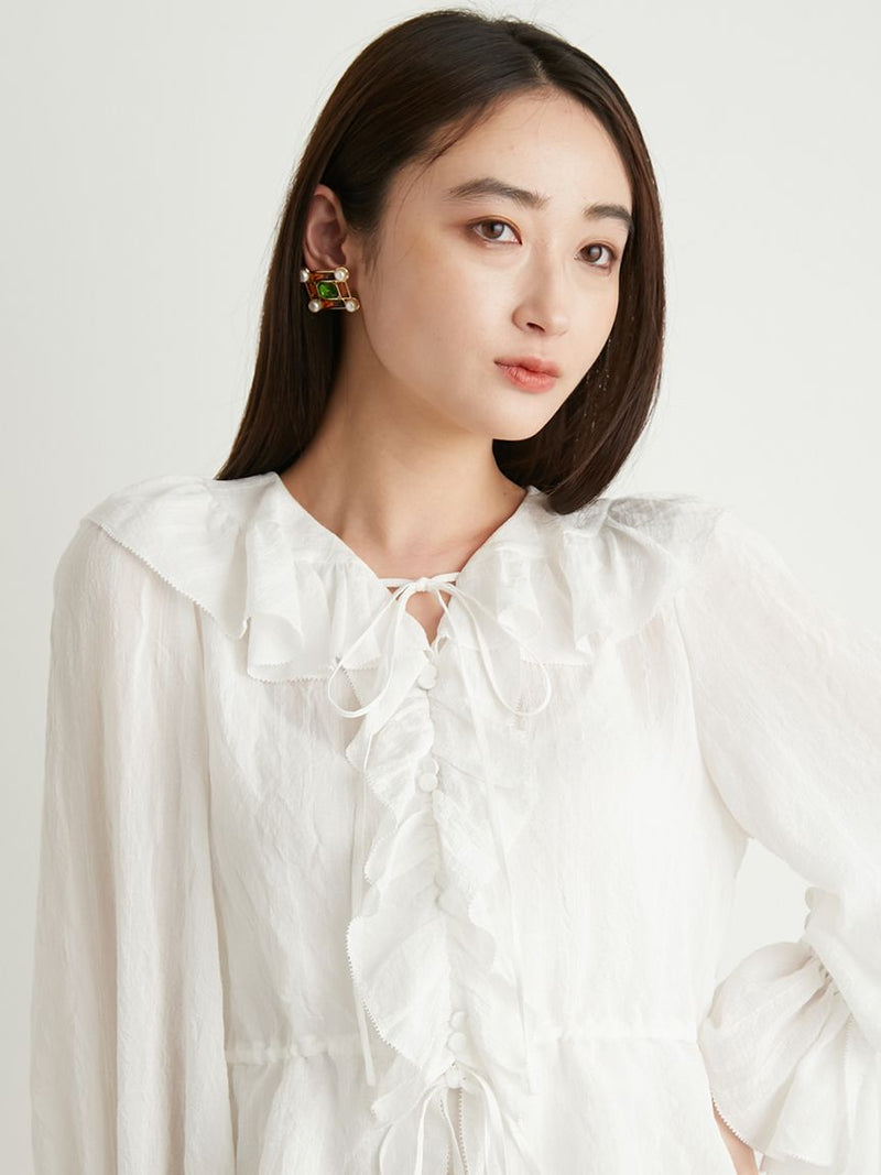 ruffled collar blouse
