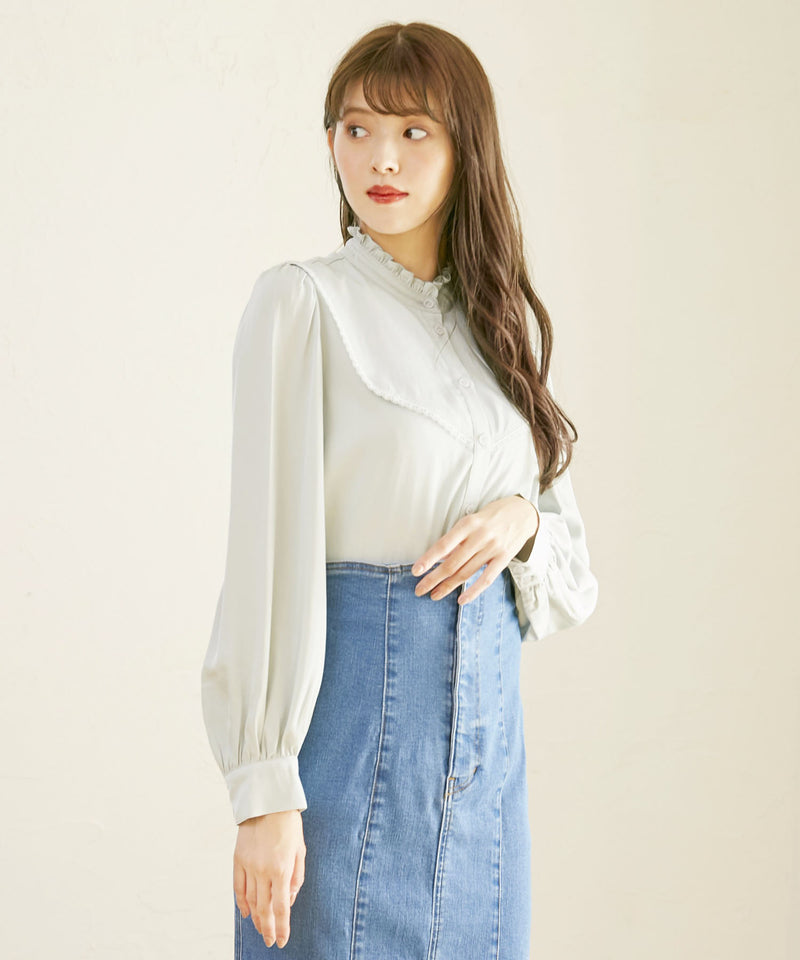square collar blouse