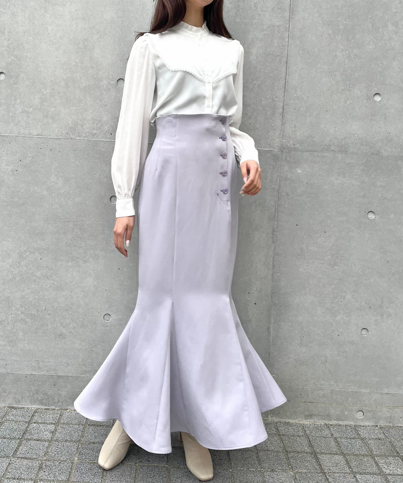 square collar blouse