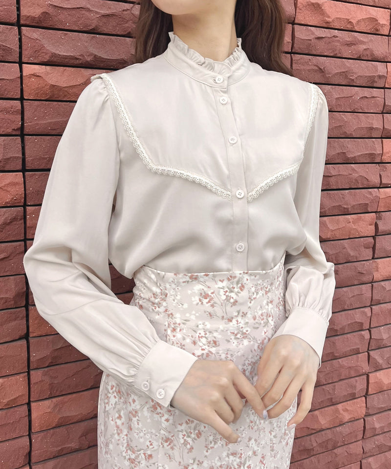 square collar blouse