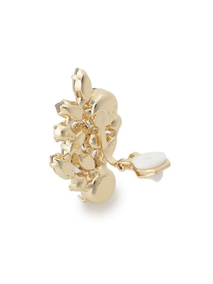 bijou pearl earrings
